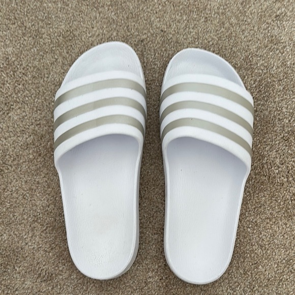 New Adidas White and Gray Slide Sandals - Picture 2 of 4